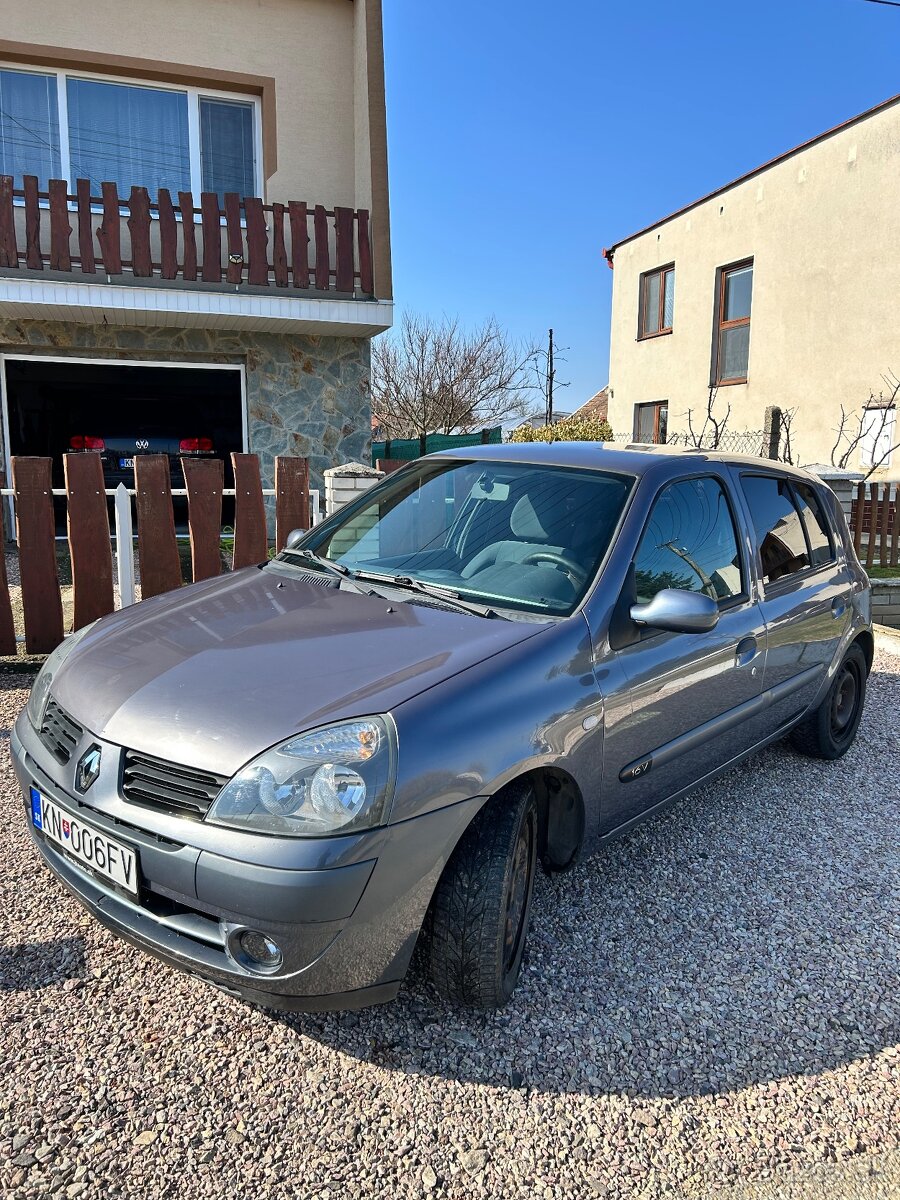 Renault Clio - 2