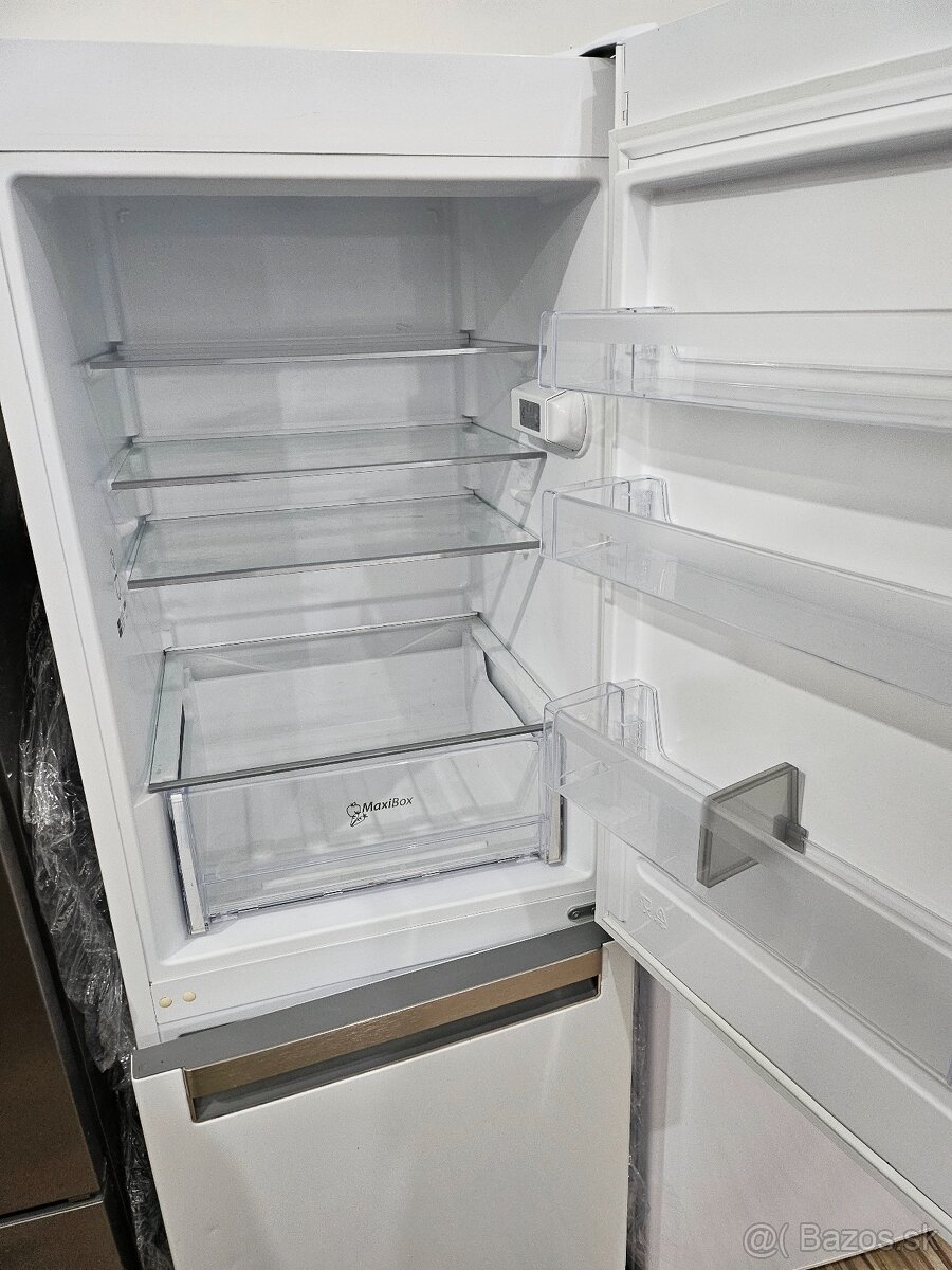 Chladnicka Whirlpool - 2