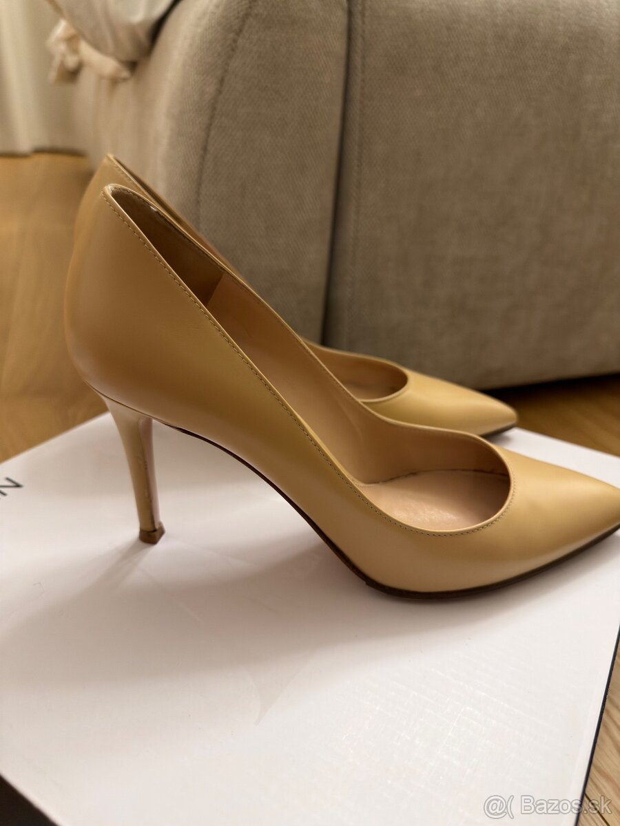 Gianvito Rossi lodičky - 2