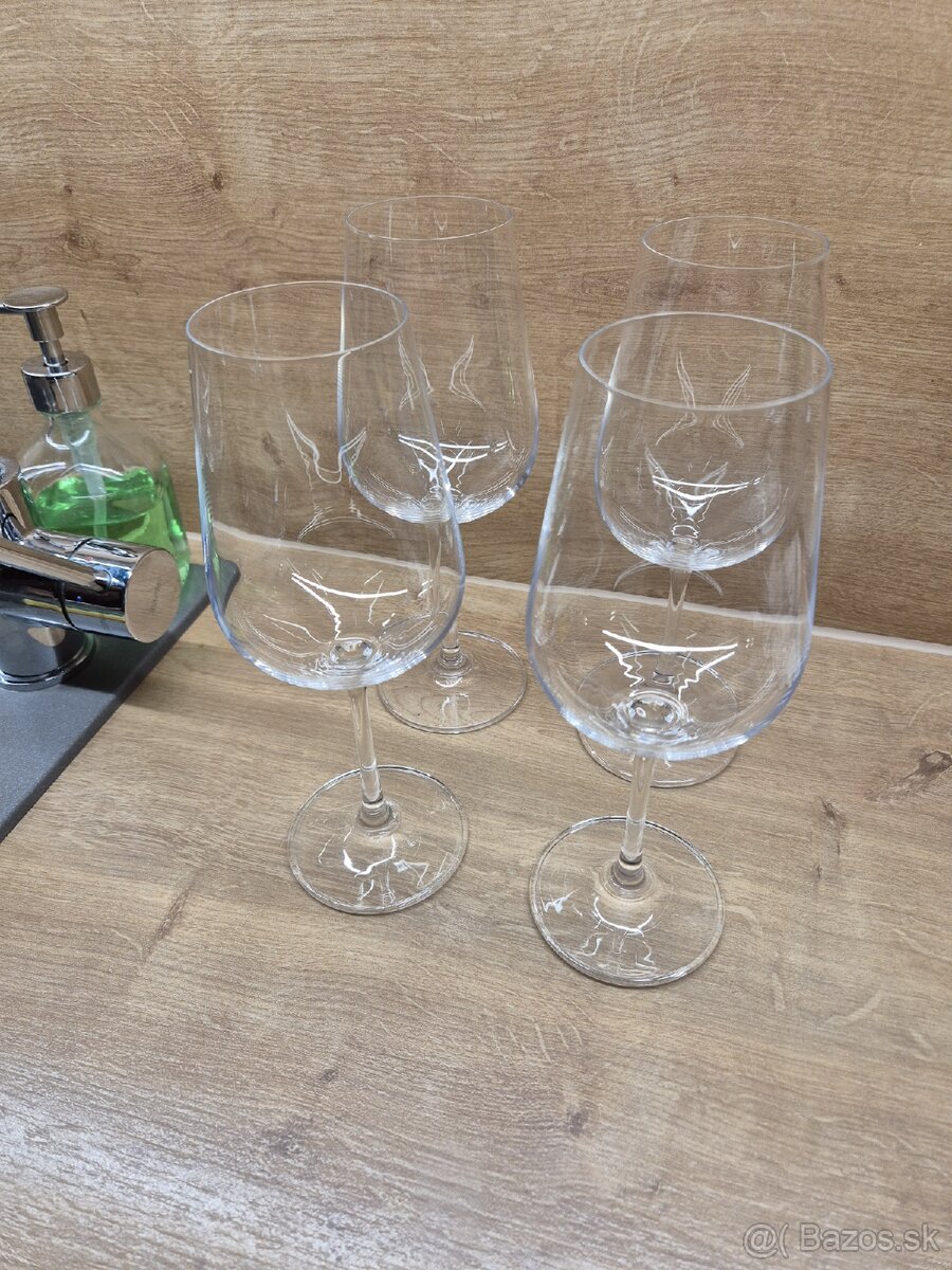 Poháre na víno - 2