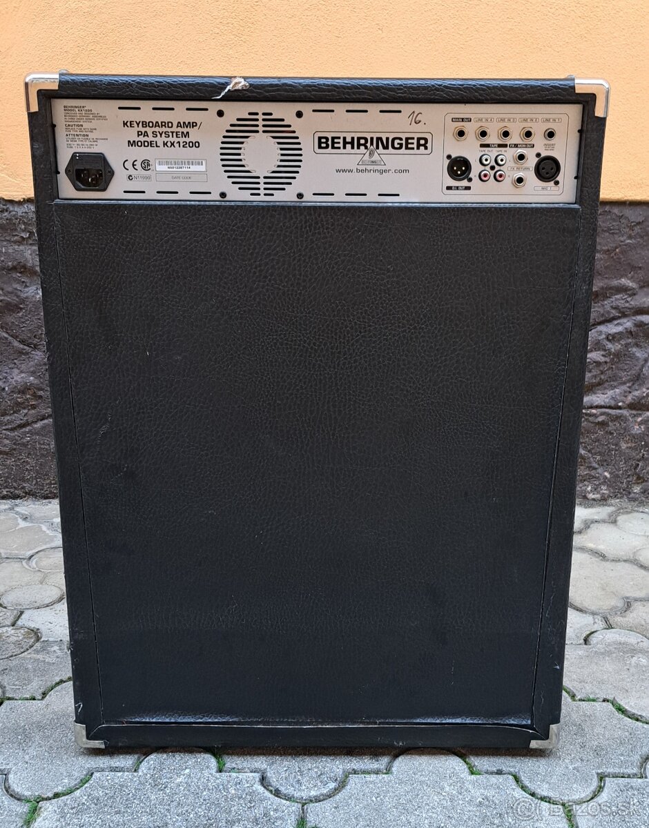 Behringer KX1200 - 2