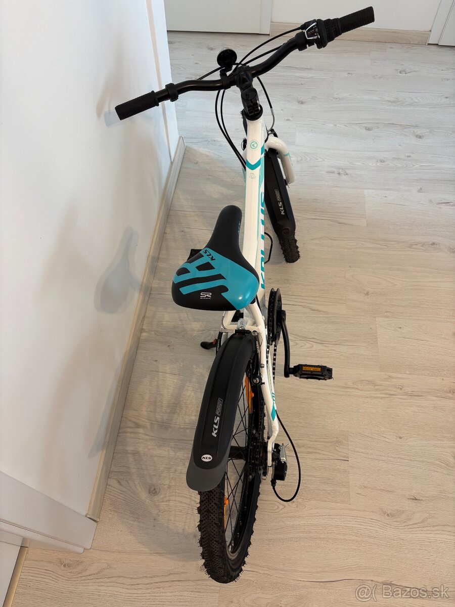 kellys 18’ Lumi 30 - 2