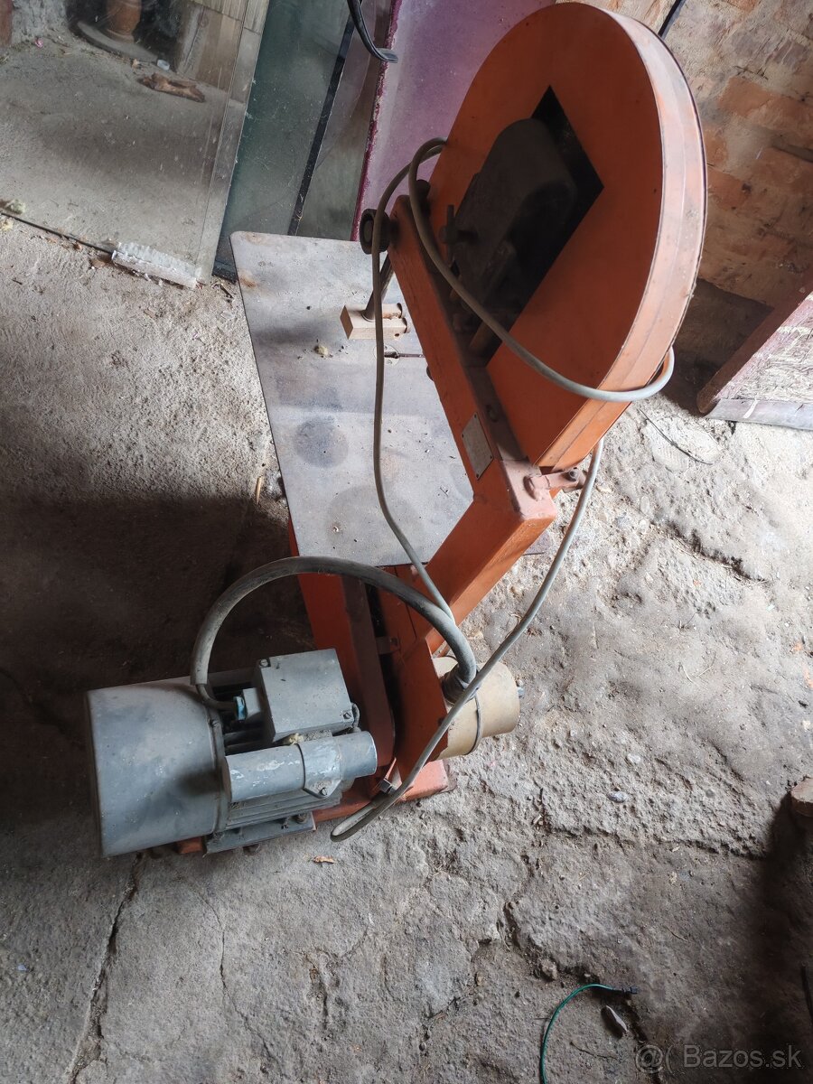 Pásová píla - 2