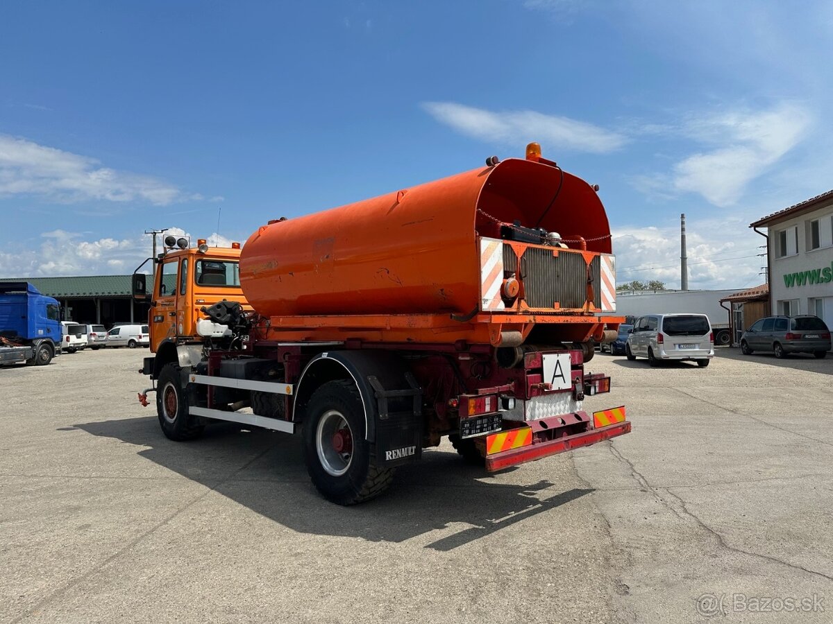 RENAULT MIDLINER CISTERNA KROPIČKA 4X4 1999 VIN 943 - 2