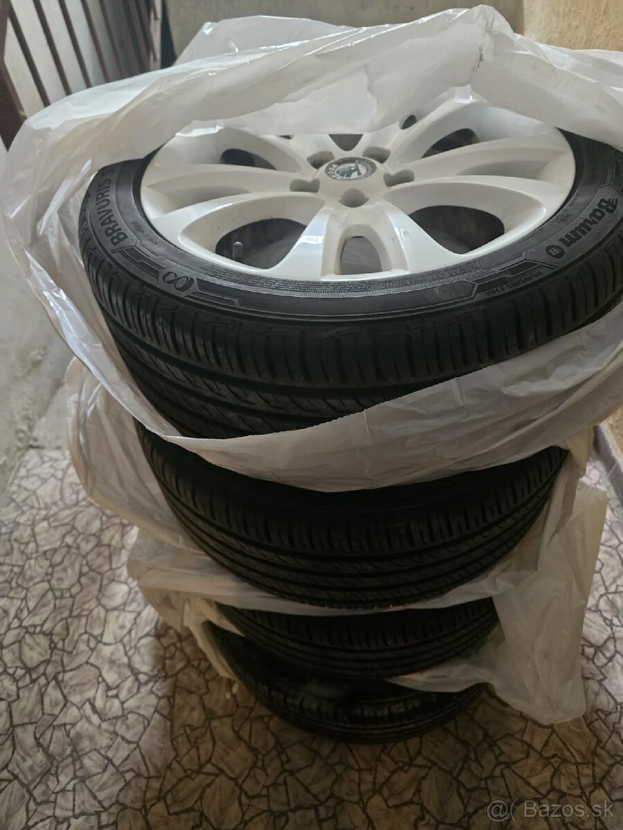 Škoda Superb elektróny 5x 225/45 R17 - 2