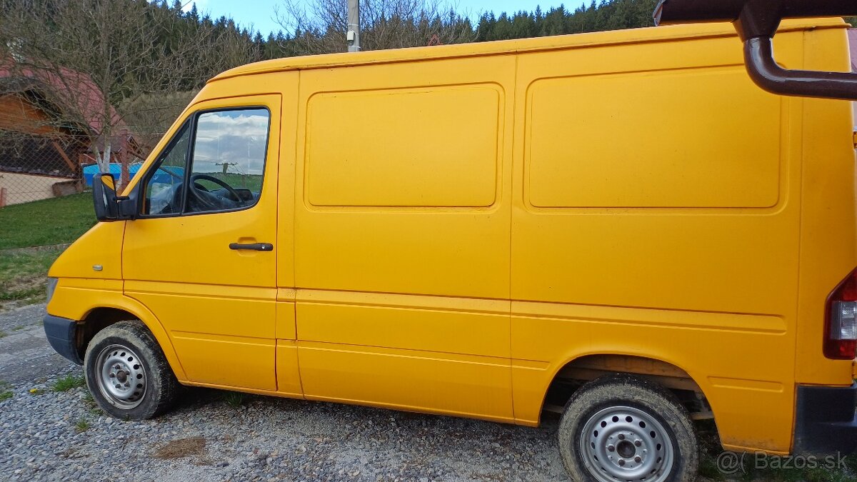 Mercedes-Benz SPRINTER - 2