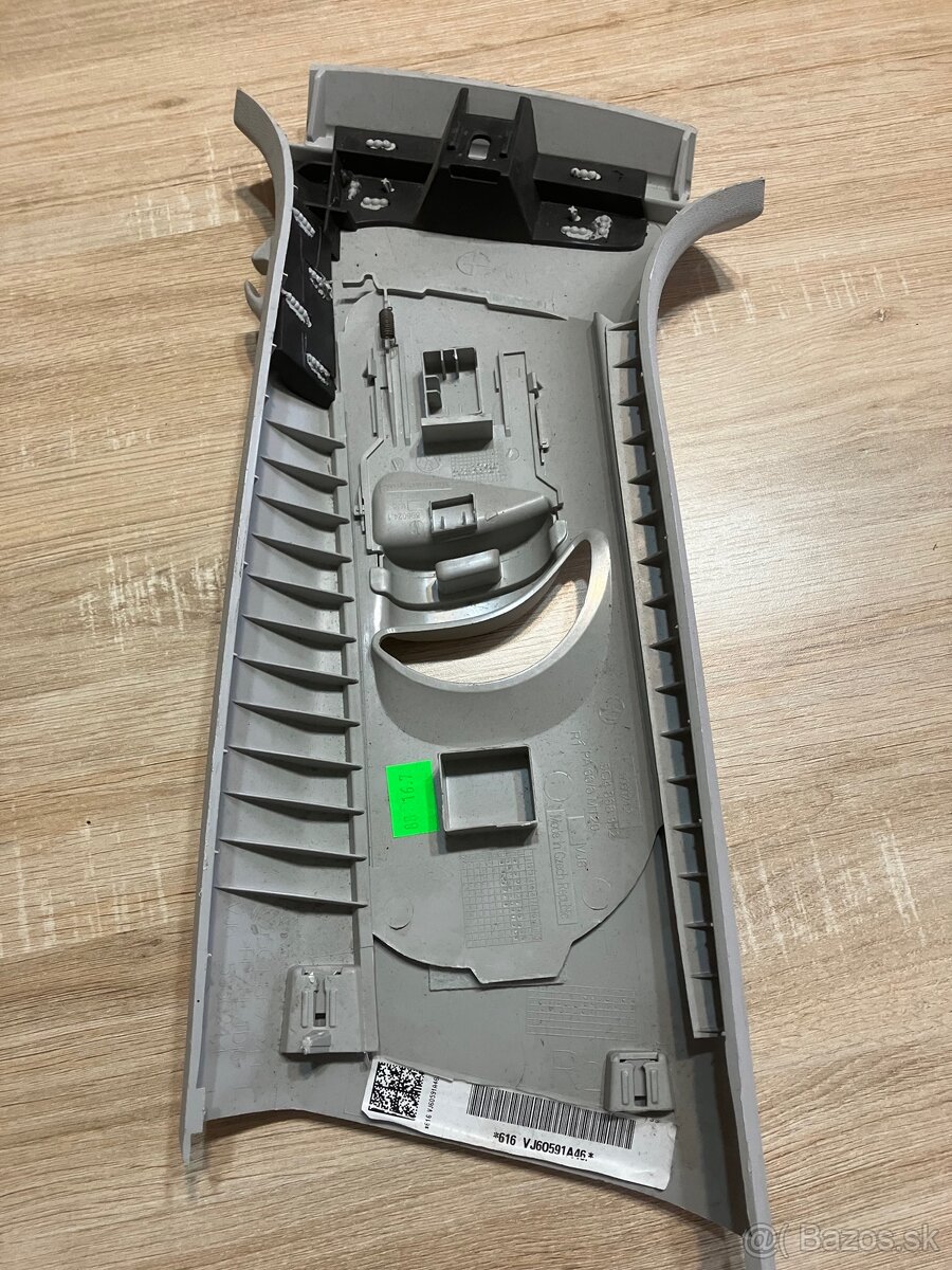 Plasty Golf 7 b-stlpik - 2