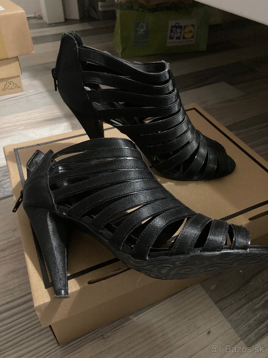 Čierne zebrovky - 2