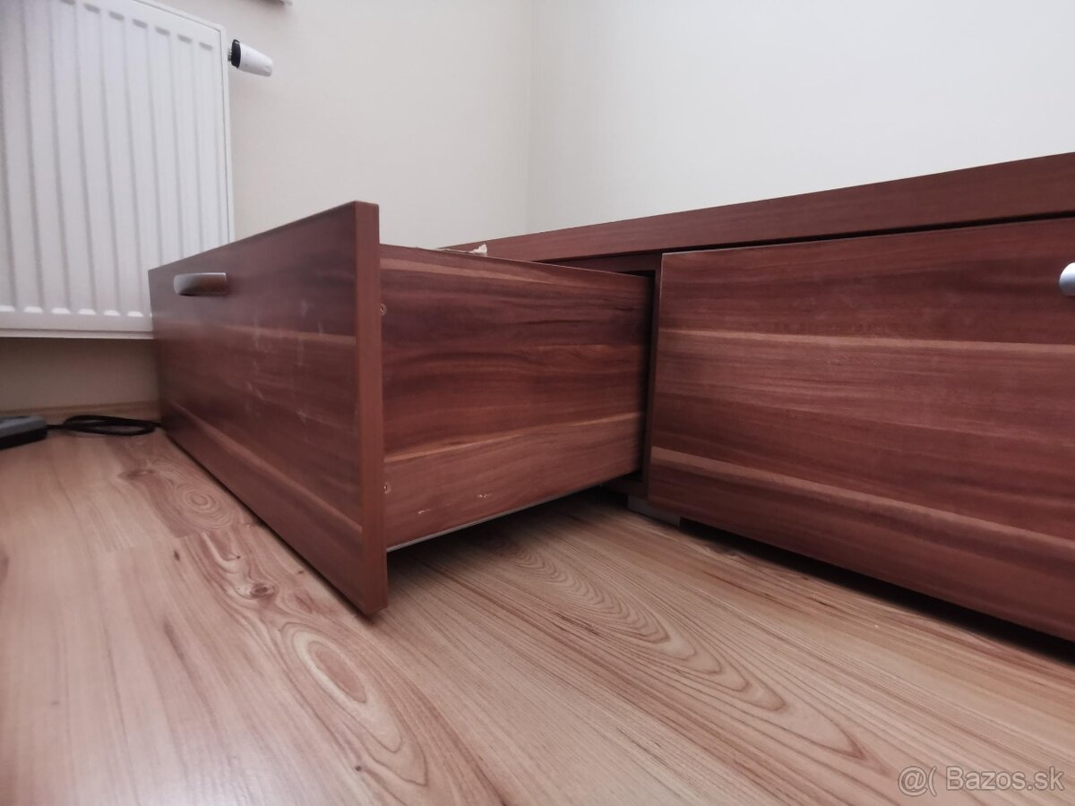 Predám skrinku/komodu pod TV s 3-mi šuplíkmi - 2