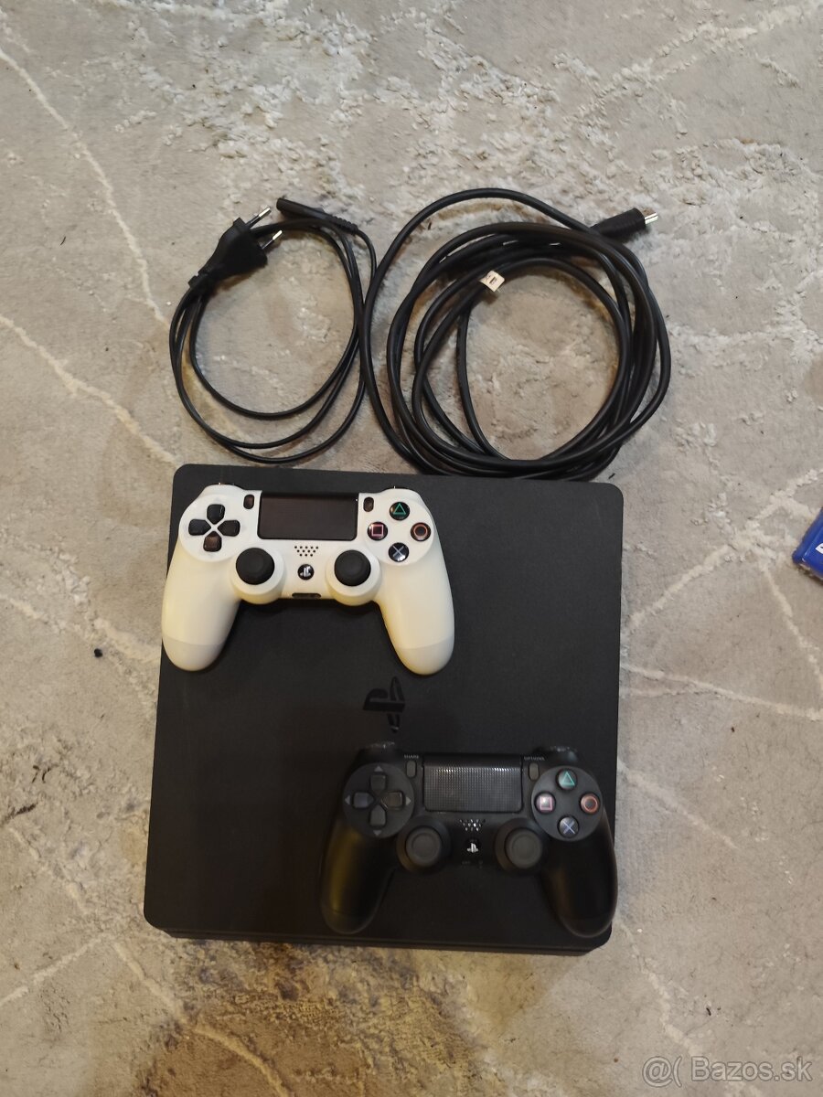 Playstation 4 slim SUPER STAV ✅ - 2