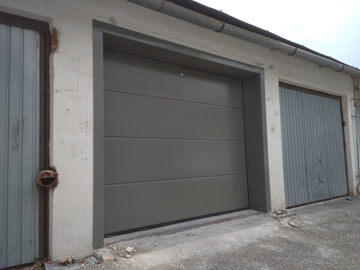 Sekčná garážová brána - 2