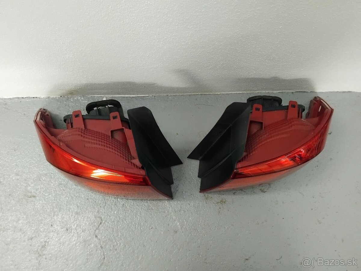 Svetlo VW Passat B7 - 2