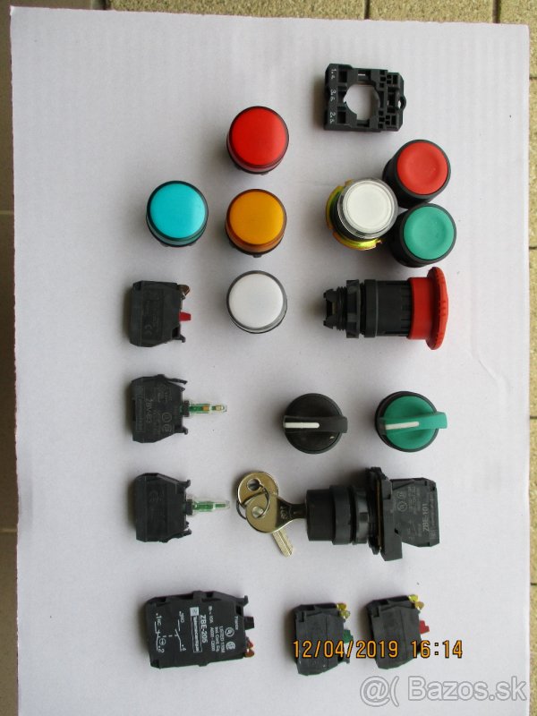 Predam kontrolky a tlačitka -prepinače-SCHNAIDER - 2