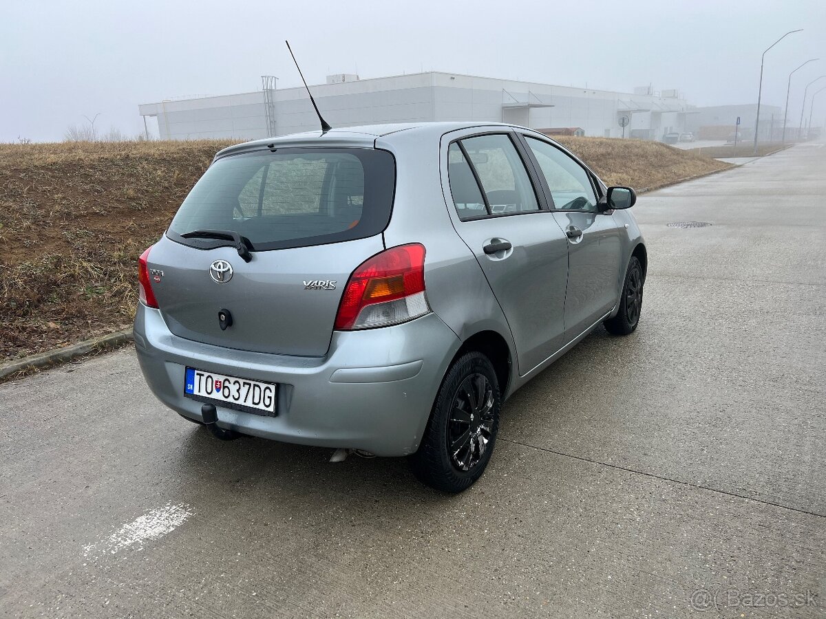 Toyota Yaris 1.0VVT Benzin 2009 - 2