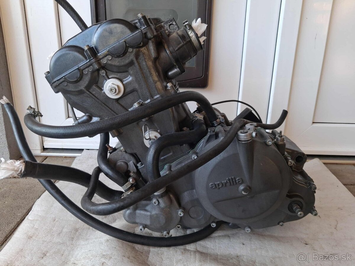 APRILIA PEGASO 650ie - 2