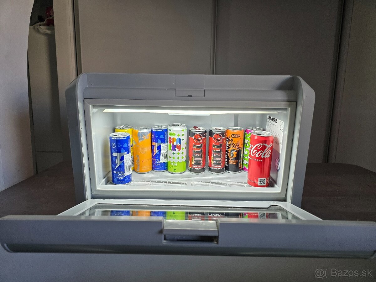 Red Bull chladnicka - 2