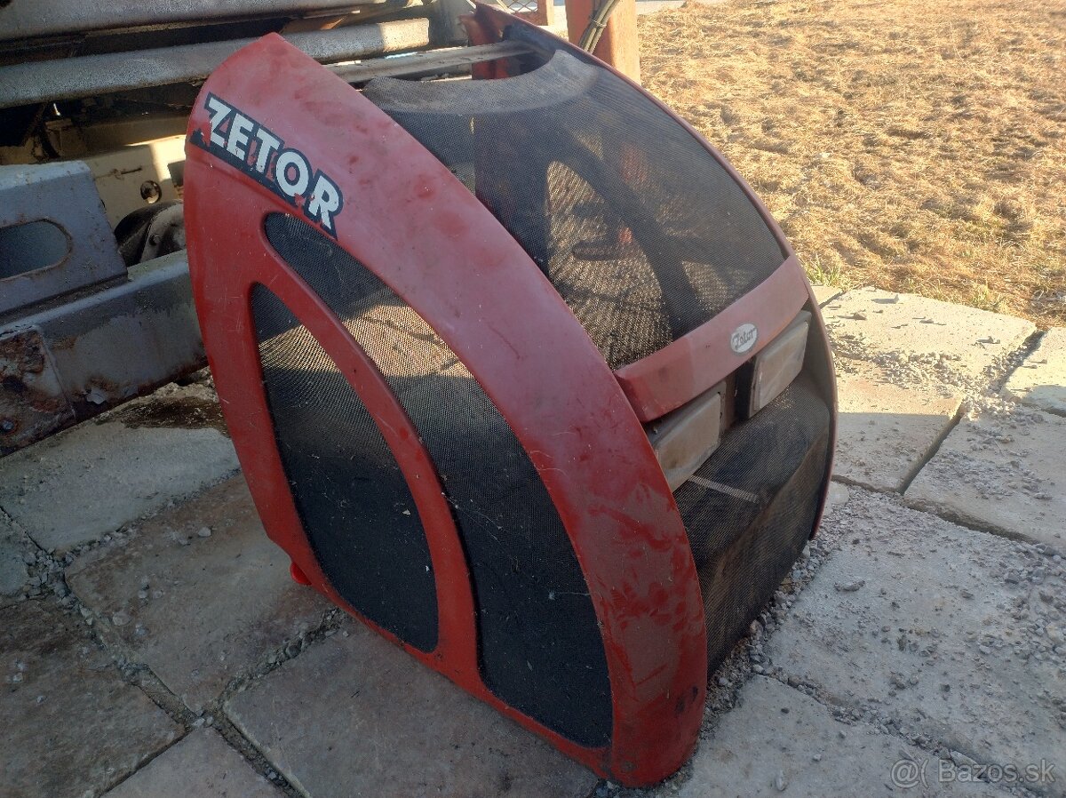 Kapota Zetor forterra - 2