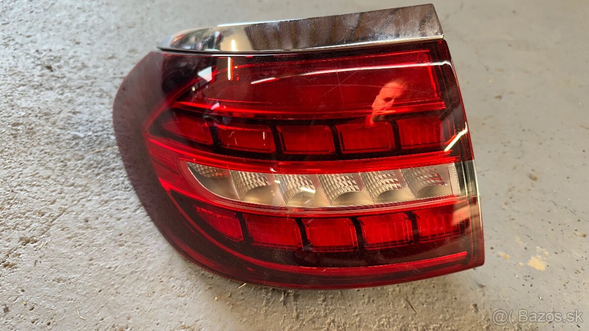 Mercedes benz E - 2