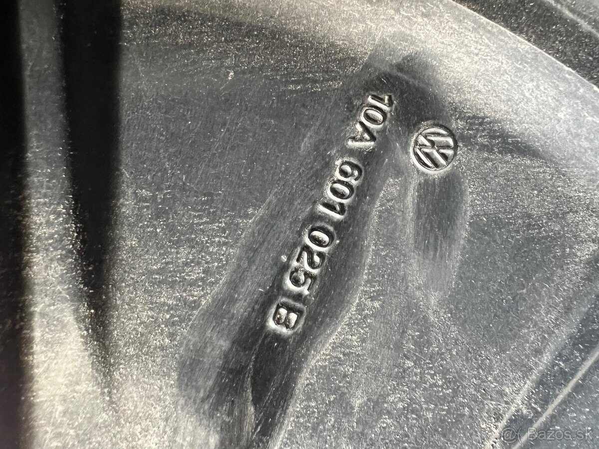 R20 Originál VW 7.5J ET44 10A601025B 5x112 - 2