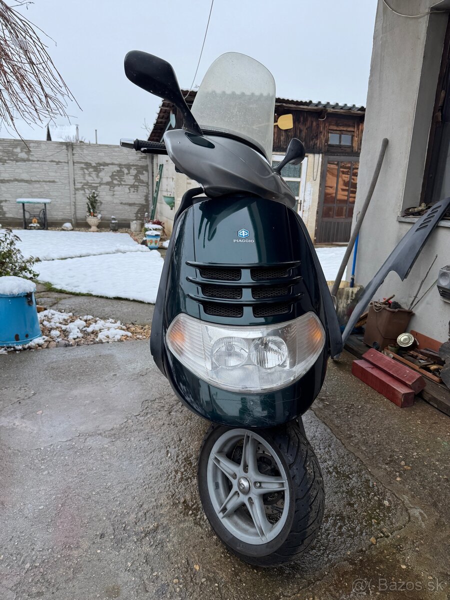 Piaggio Hexagon LX 125 - 2