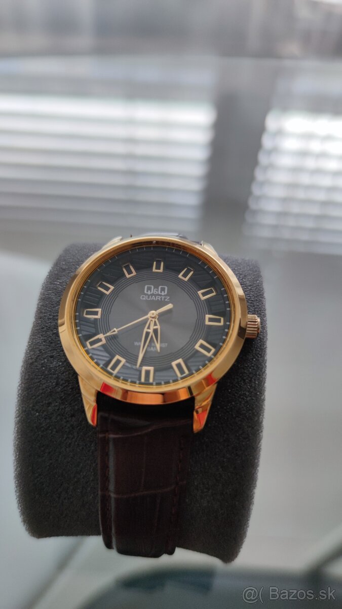 Pánske hodinky QUARTZ zn. Q&Q - 2