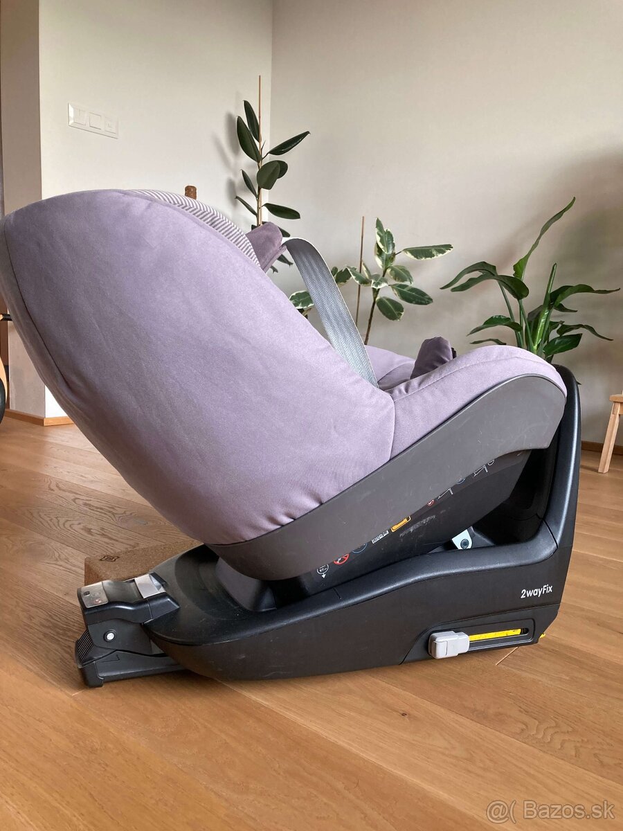 Autosedacka so zakladnou MAXI COSI - 2
