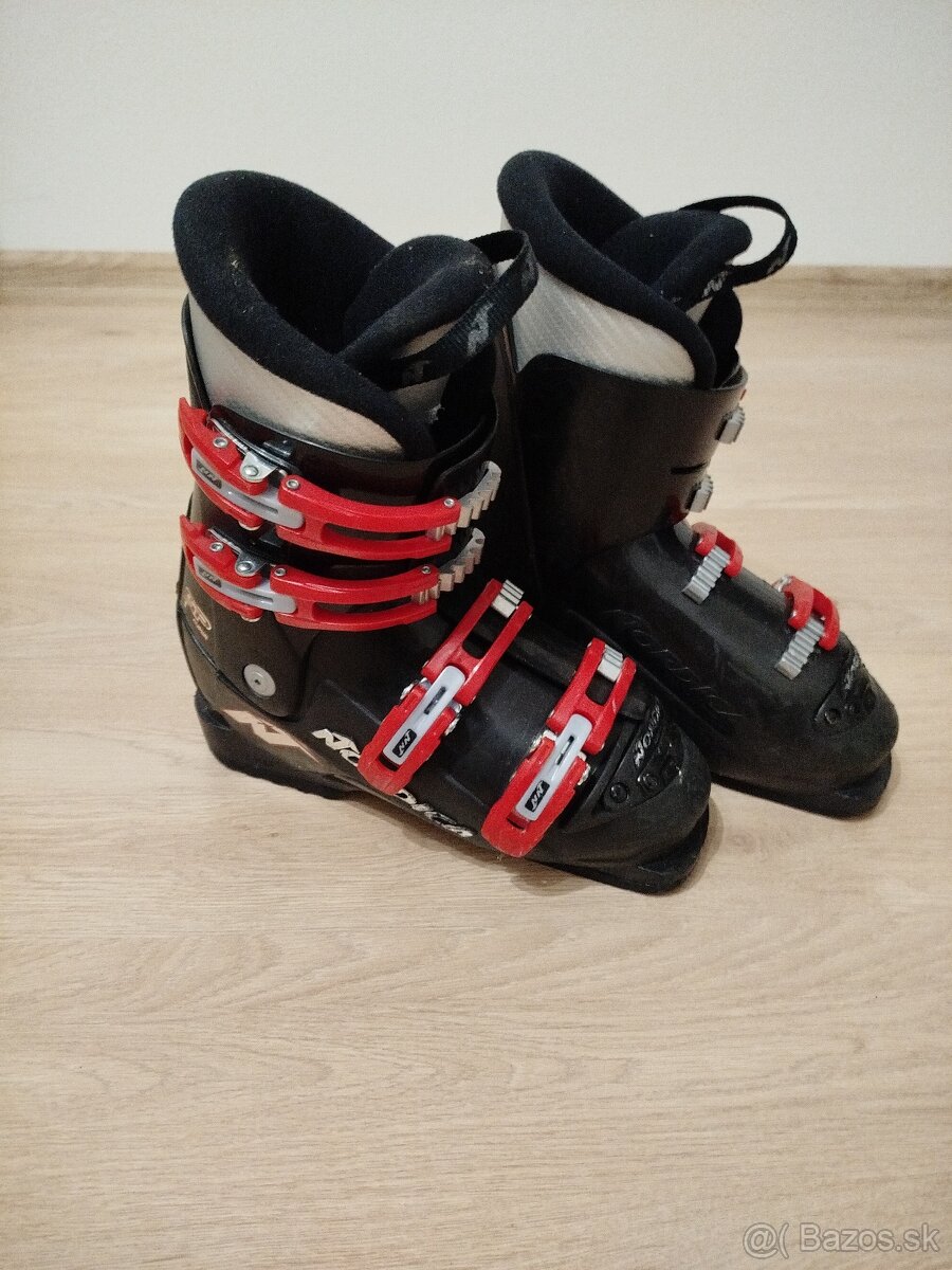 Predám lyžiarsky set. - 2