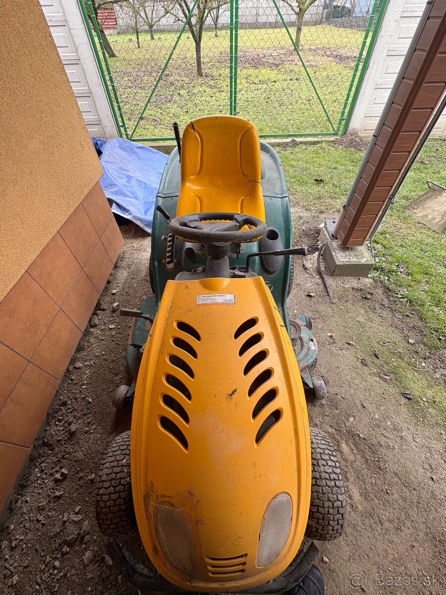 Záhradný traktor MTD - 2