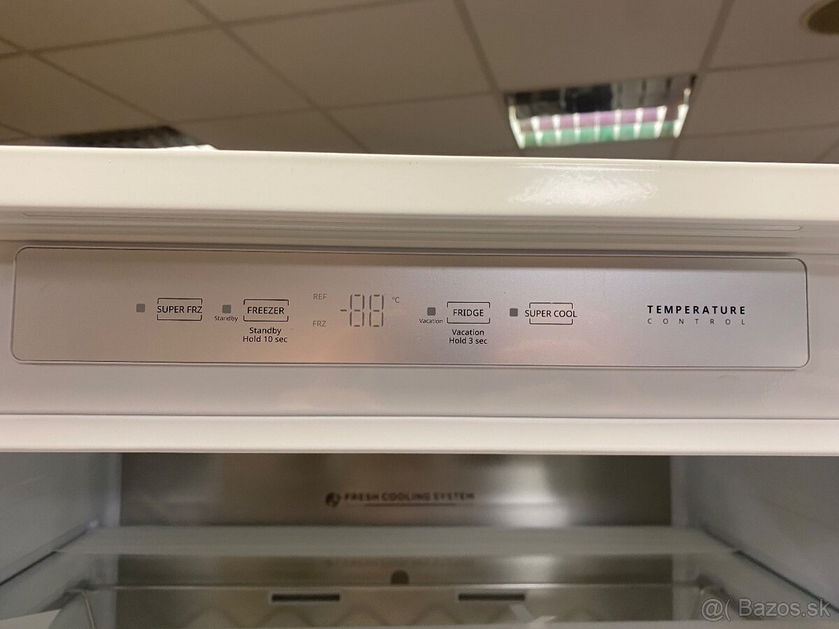 Chladnička s mrazničkou LORD C-27 - 2