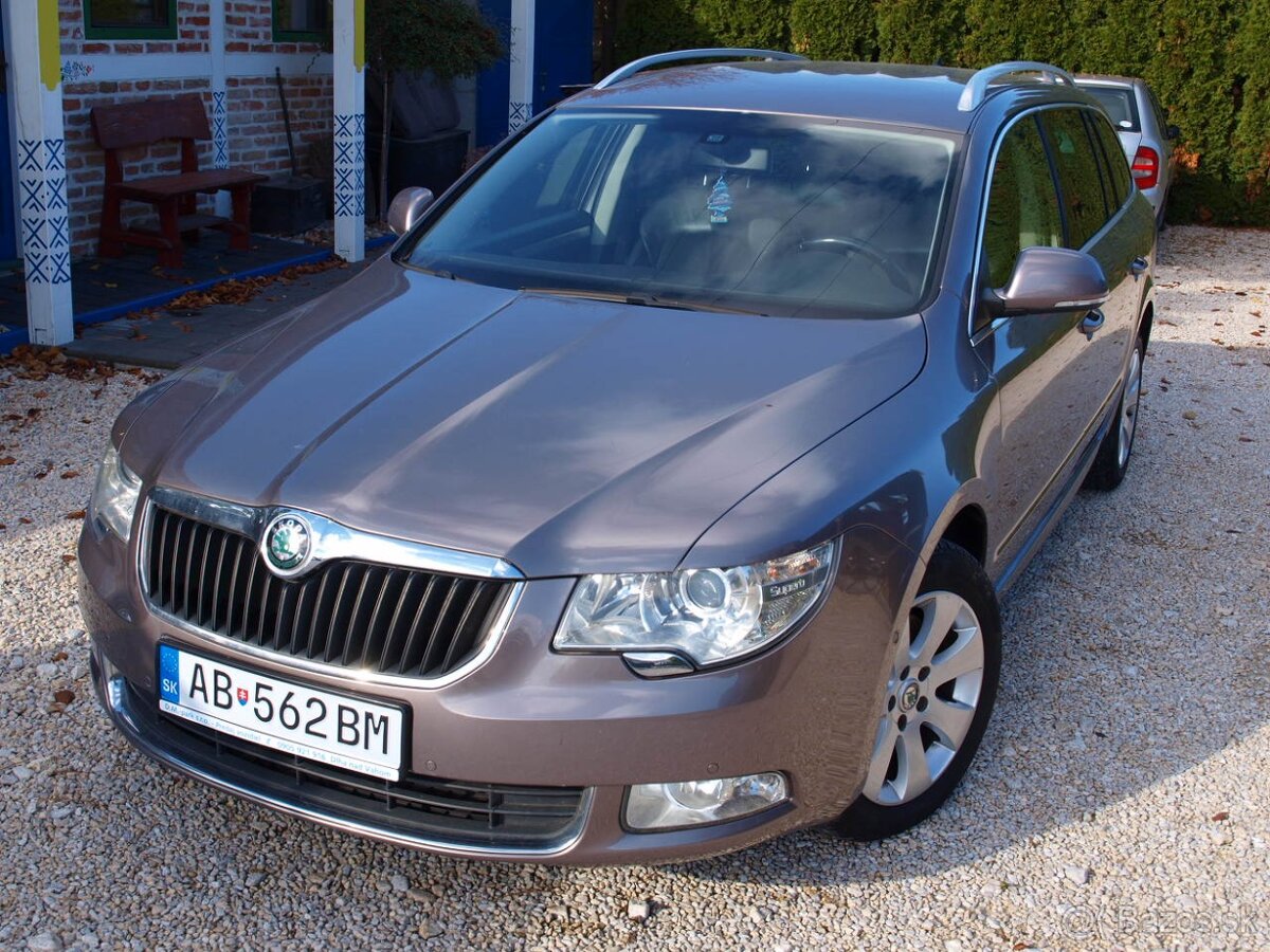 Škoda Superb Combi 1.8 TSI Comfort - 2
