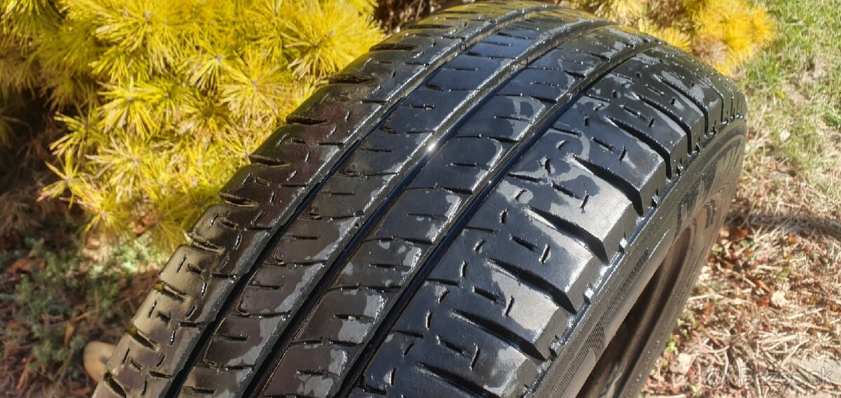 MICHELIN AGILIS , 215/65 r16C letna - 2