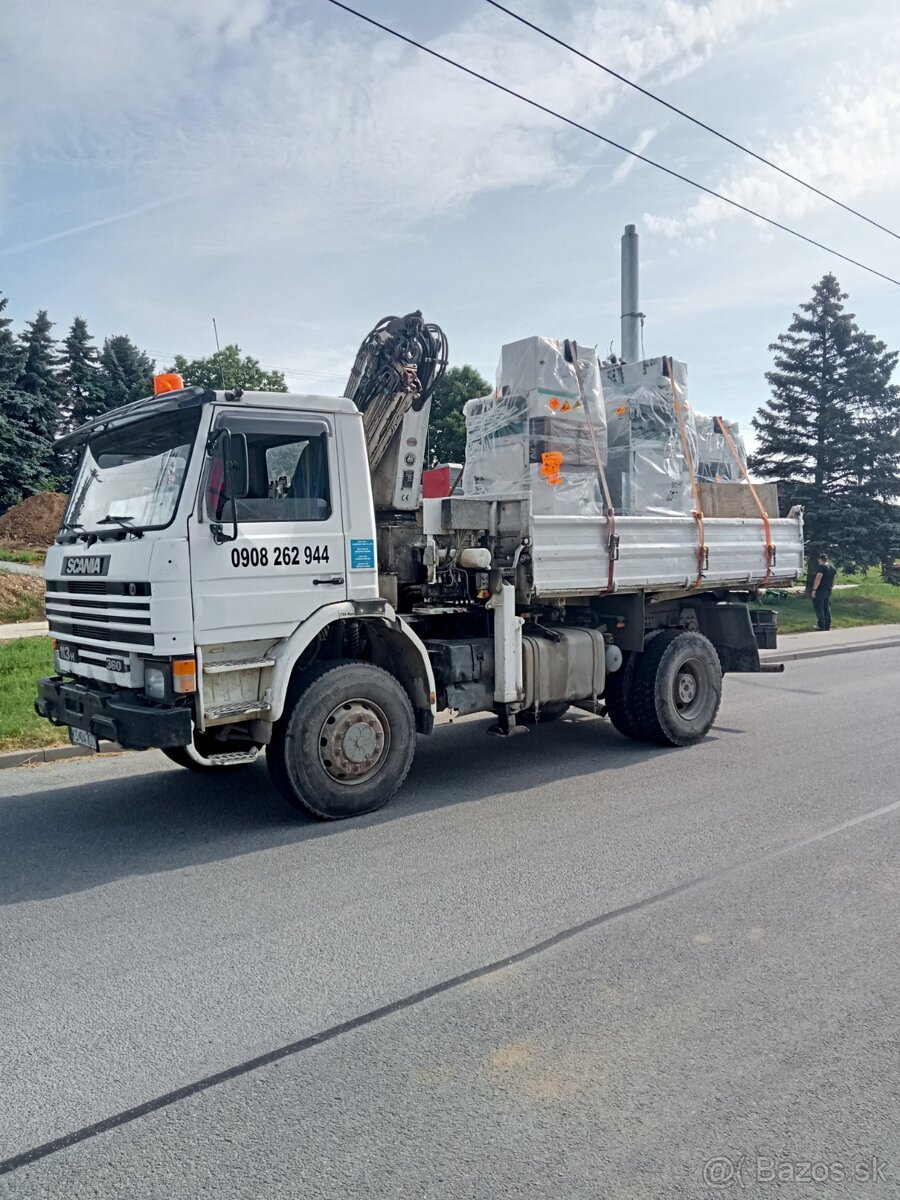 Práca s hydraulickou rukou - dovoz/odvoz materiálu - 2
