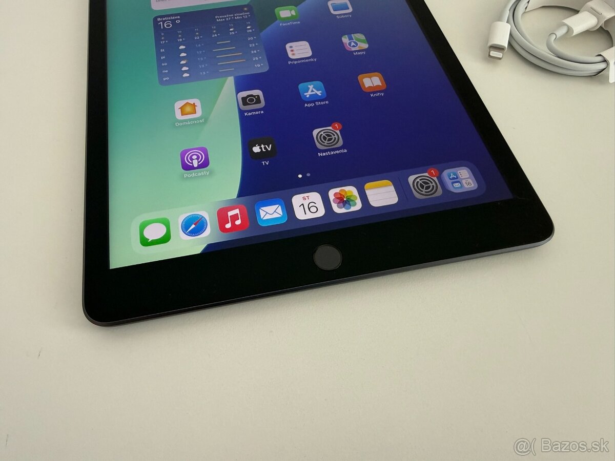 Apple iPad 8. generácie 32 GB Wi-Fi Space Gray - 2