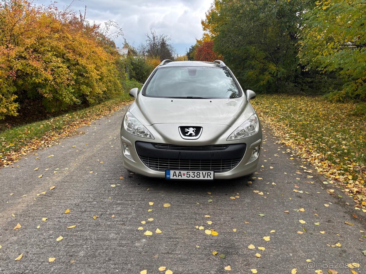 Peugeot 308 SW 1.6 HDi FAP Mont Blanc Premium - 2