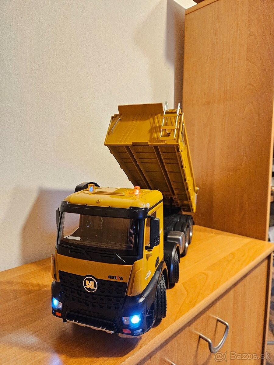 RC sklápač kamión - 2