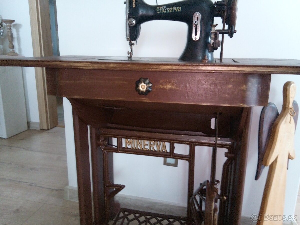 Šijací stroj Minerva - 2