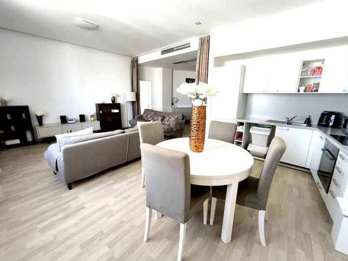 Veľkometrážny 2-izbový byt v ikonickej budove City Gate - 2