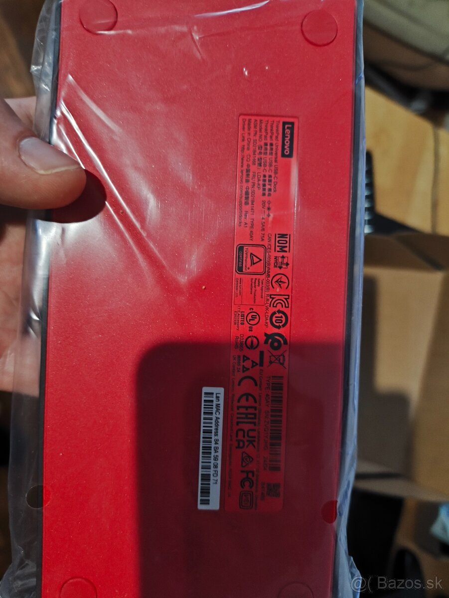 ThinkPad Lenovo Universal USB-C Dock + AC/DC Adapter 90W - 2