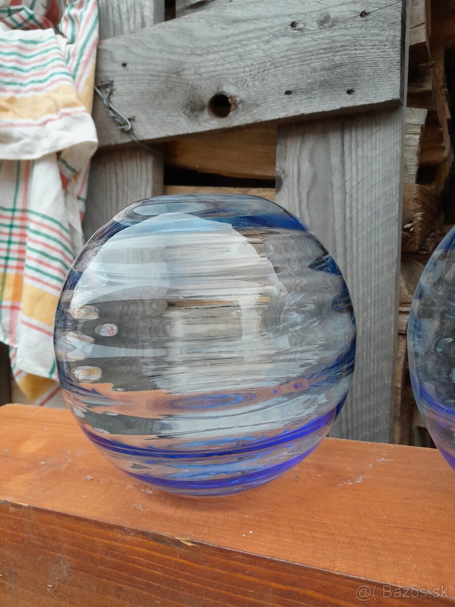 Predám guľaté sklenené vázy - 2