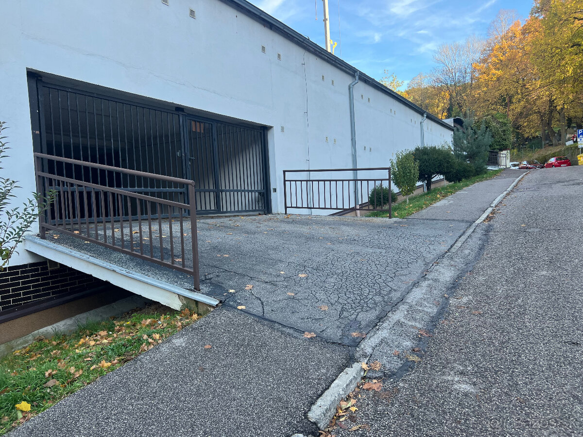 garáž, ul Horný Šianec, Trenčín - 2