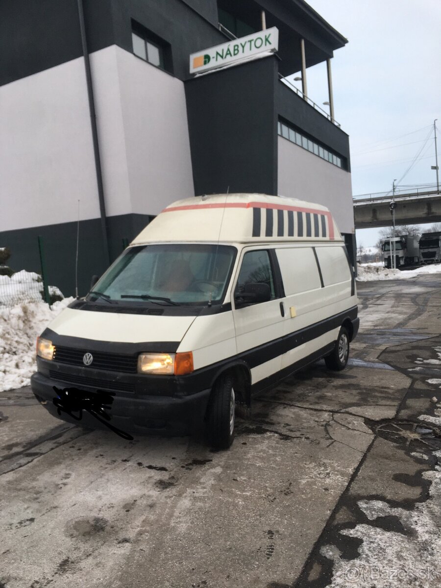 Predám VW transportér Long 2,5 benzin 85 kW - 2