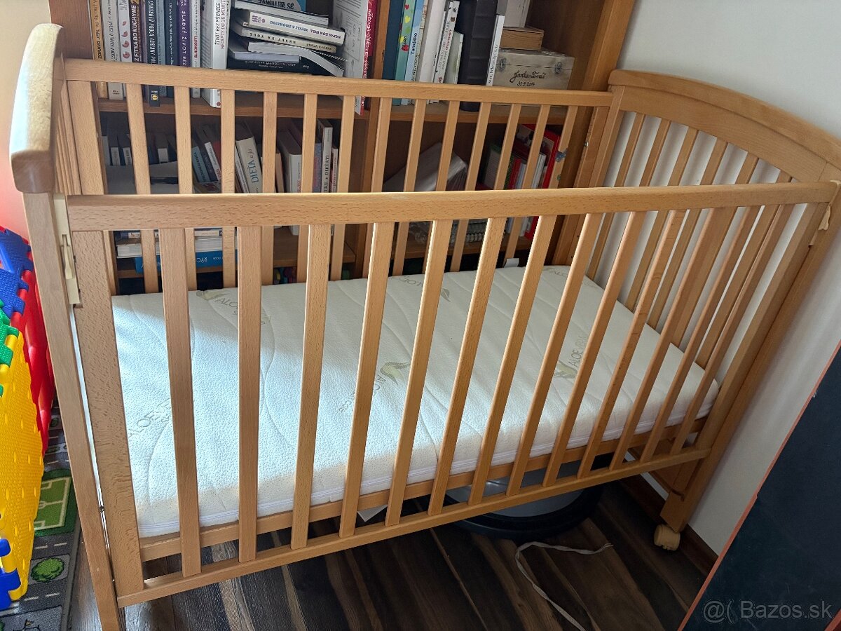 Drevena postielka z masivu - 2