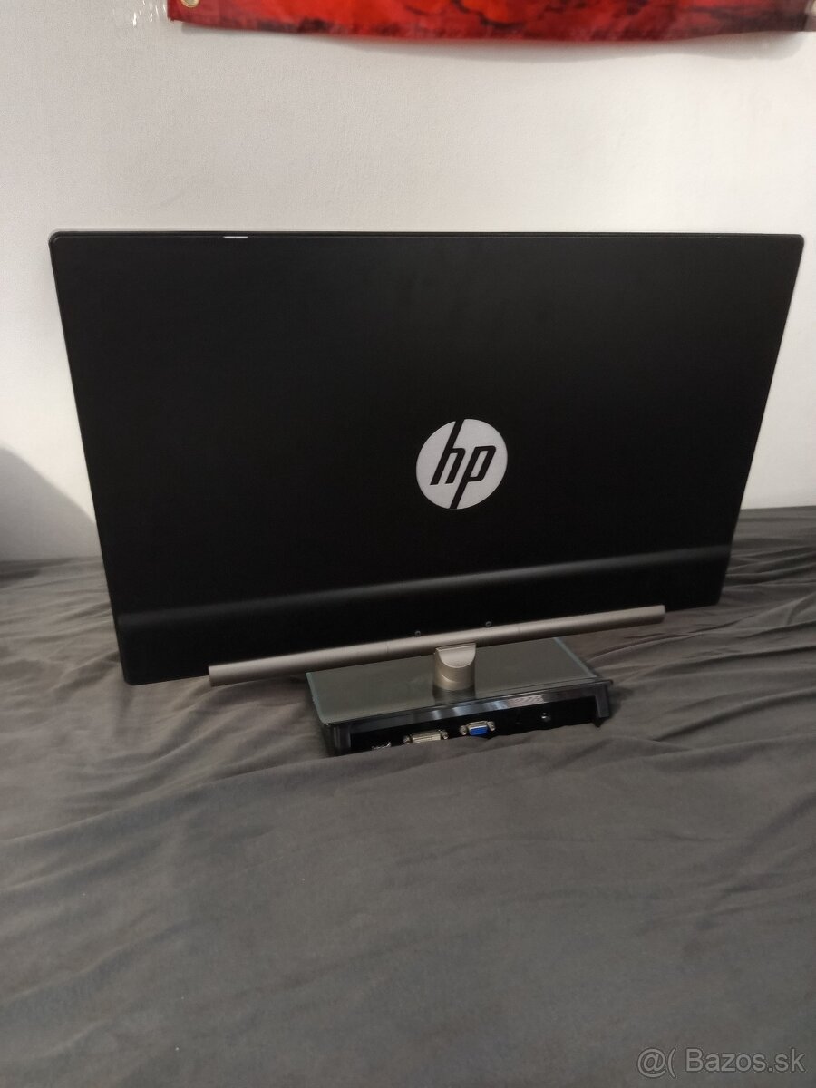 Predám Monitory - 2