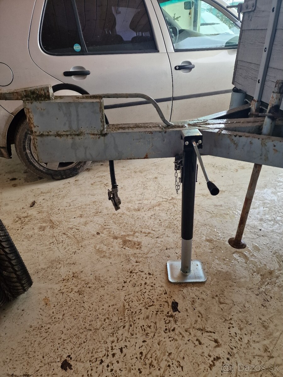 Oporna noha na precku, prives - 2