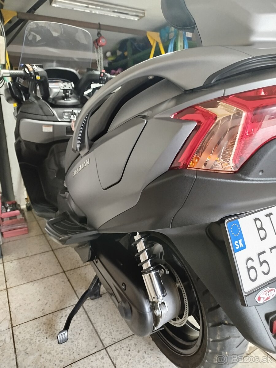 Suzuki Burgman 650 - 2