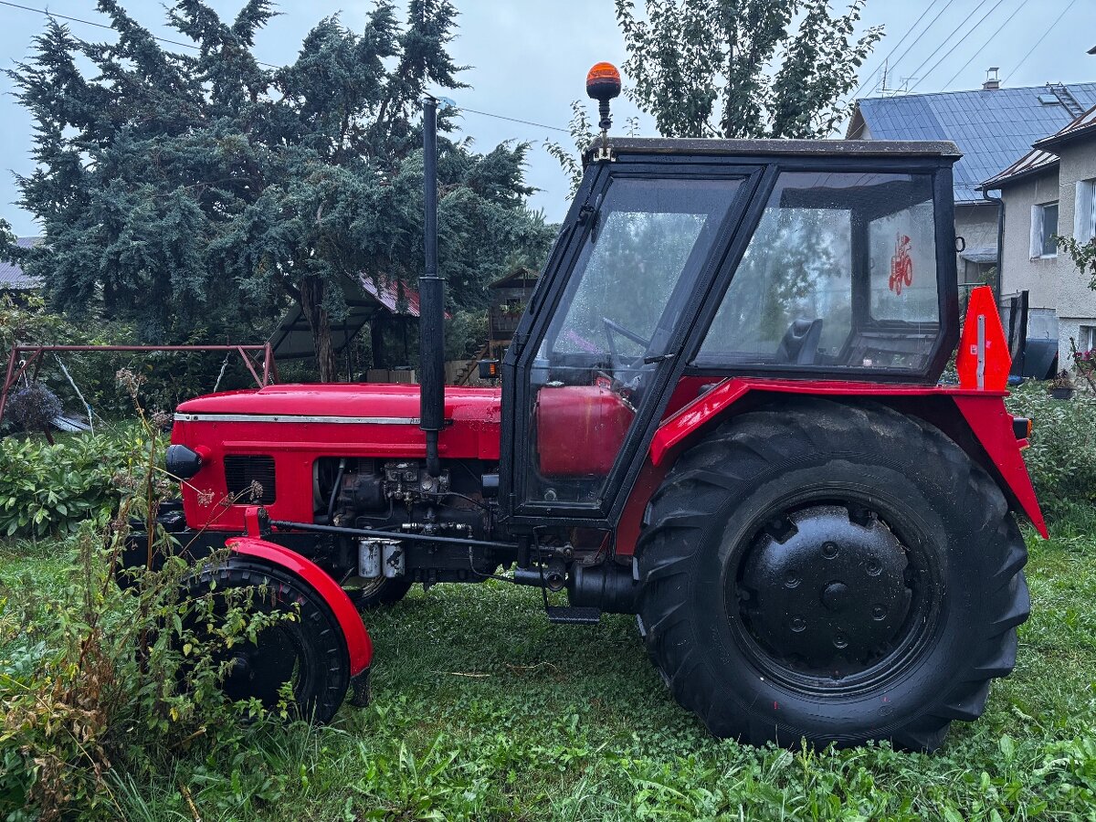 Vymenim traktor s príslušenstvom - 2