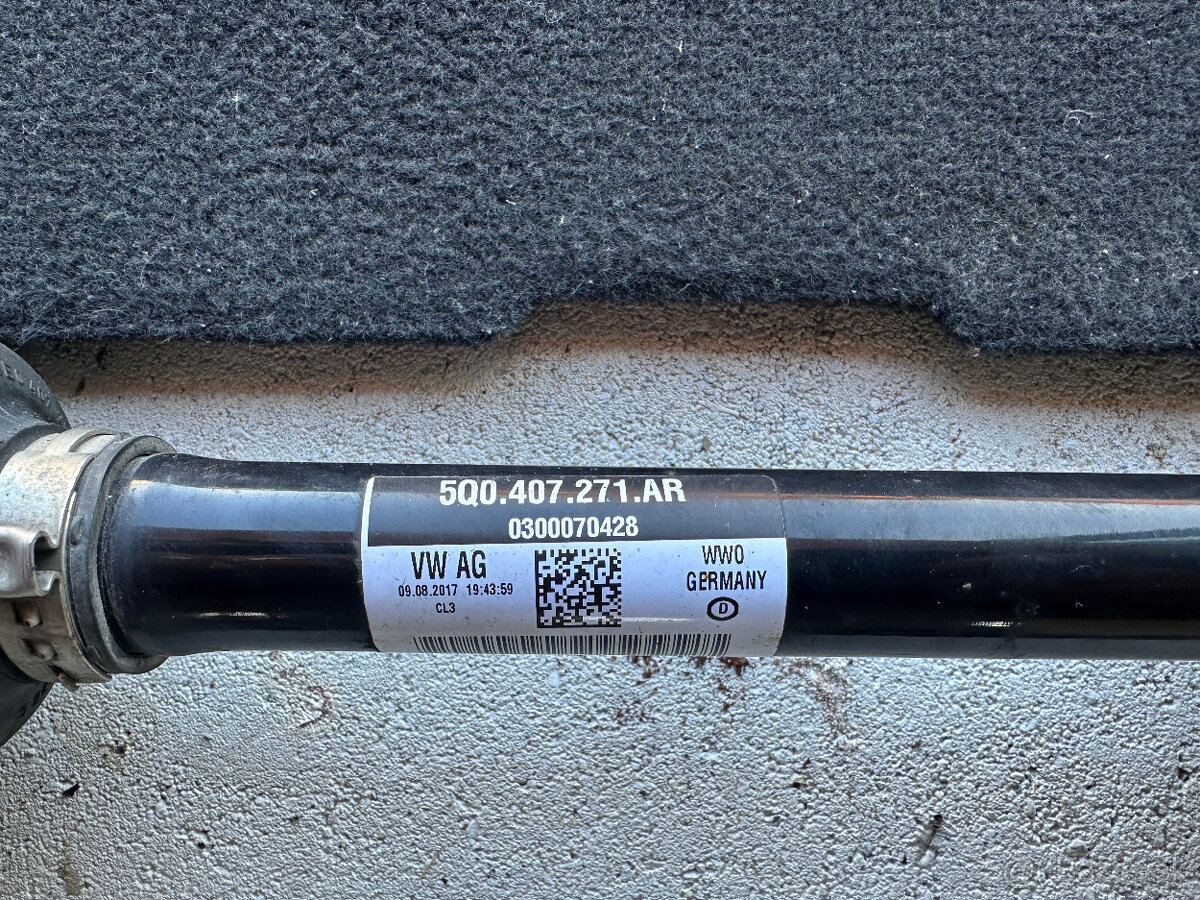 Predam lavu prednu poloos Skoda Octavia 3 - 2