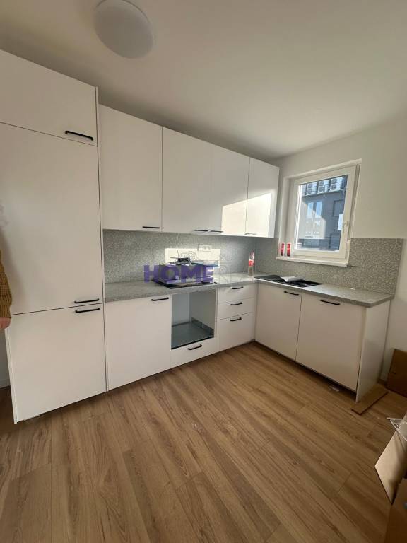 PRIPRAVUJEME NA PRENÁJOM 3 IZB. BYT V NOVOSTAVBE S PARKOVACÍ - 2