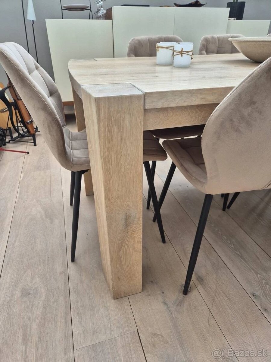 Dubový jedálenský stôl - 2