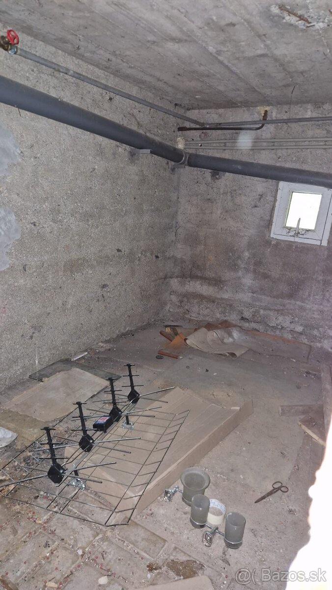 DOM V BLIZKOSTI CENTRA V TICHEJ LOKALITE - 2